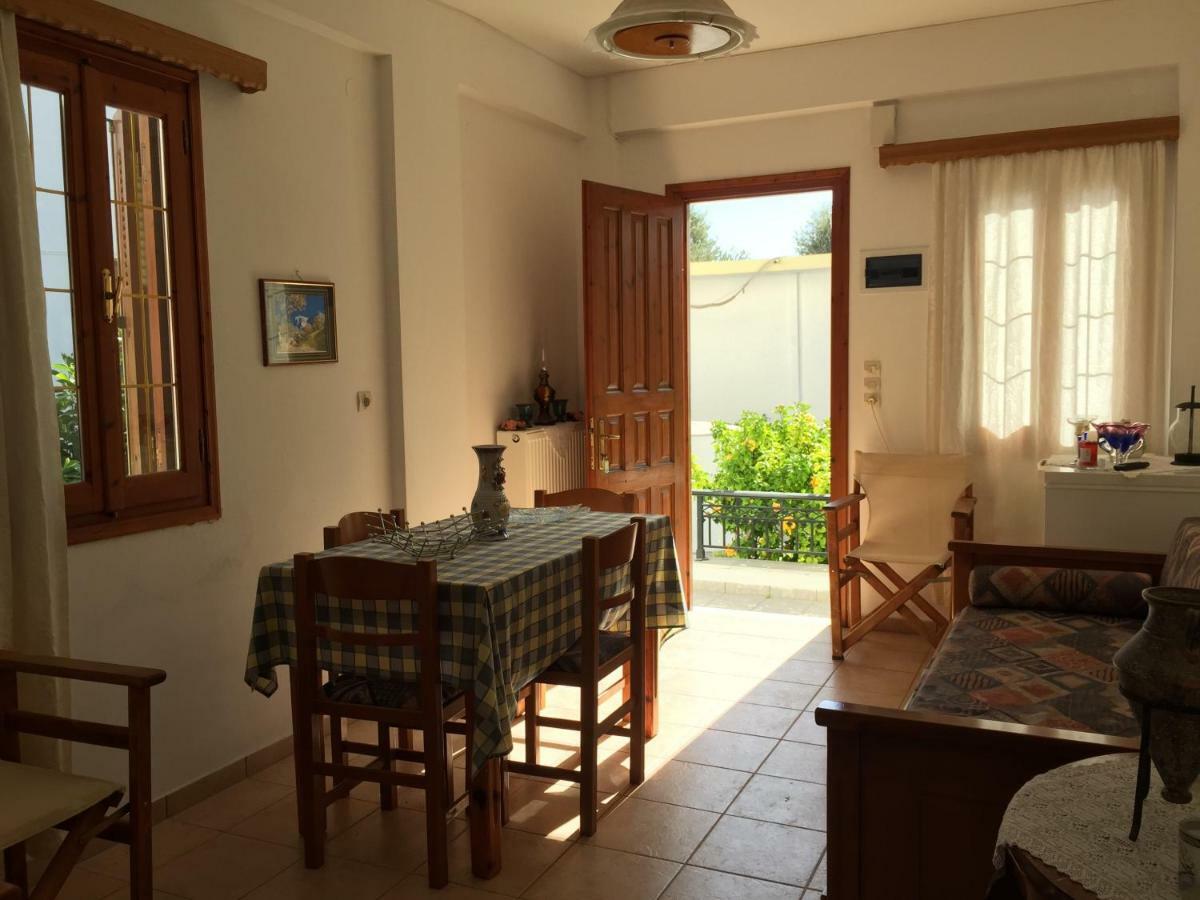 Livanina Apartments Kampos Marathokampou Екстер'єр фото